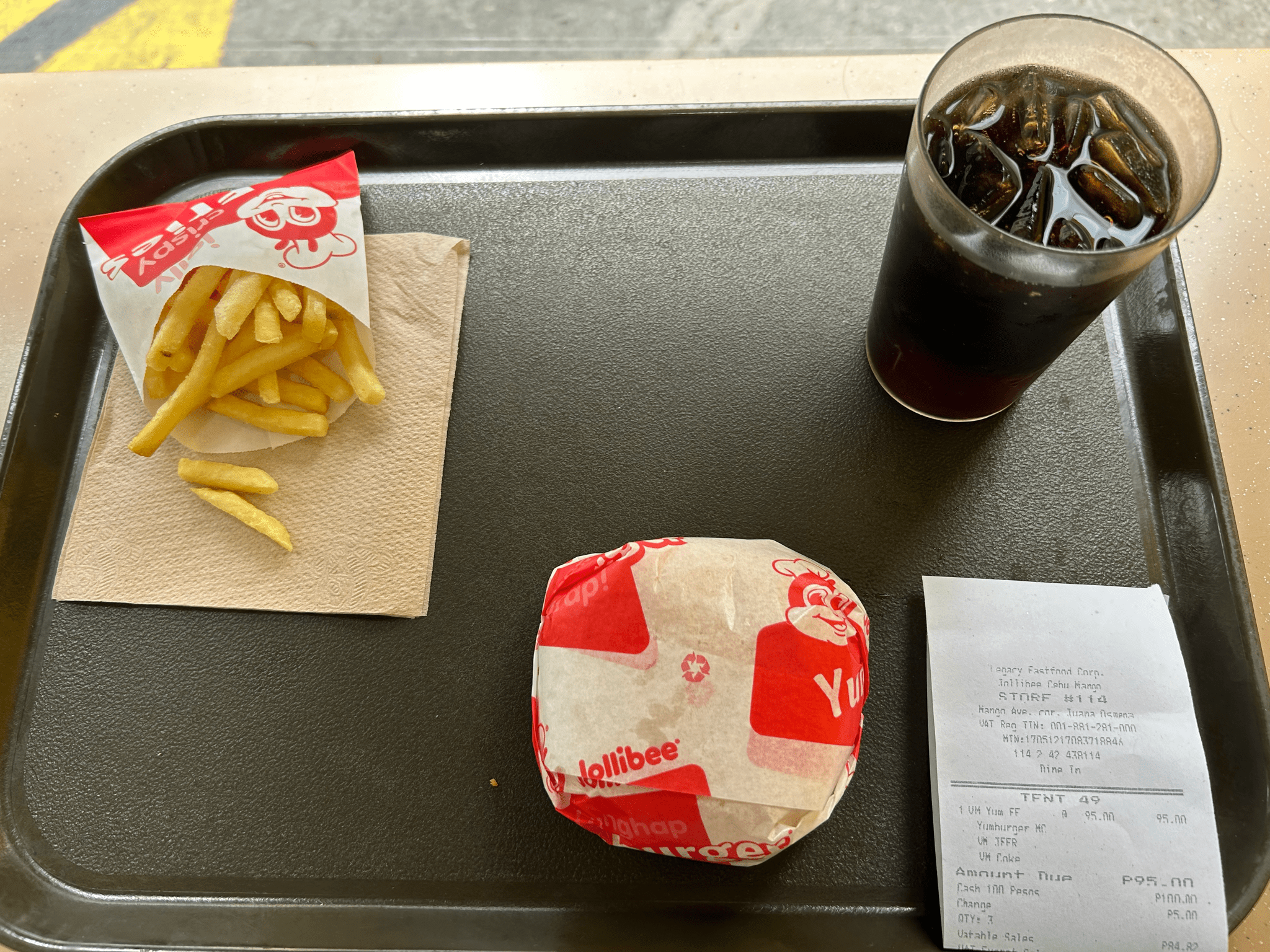 ジョリビーで食べた朝食