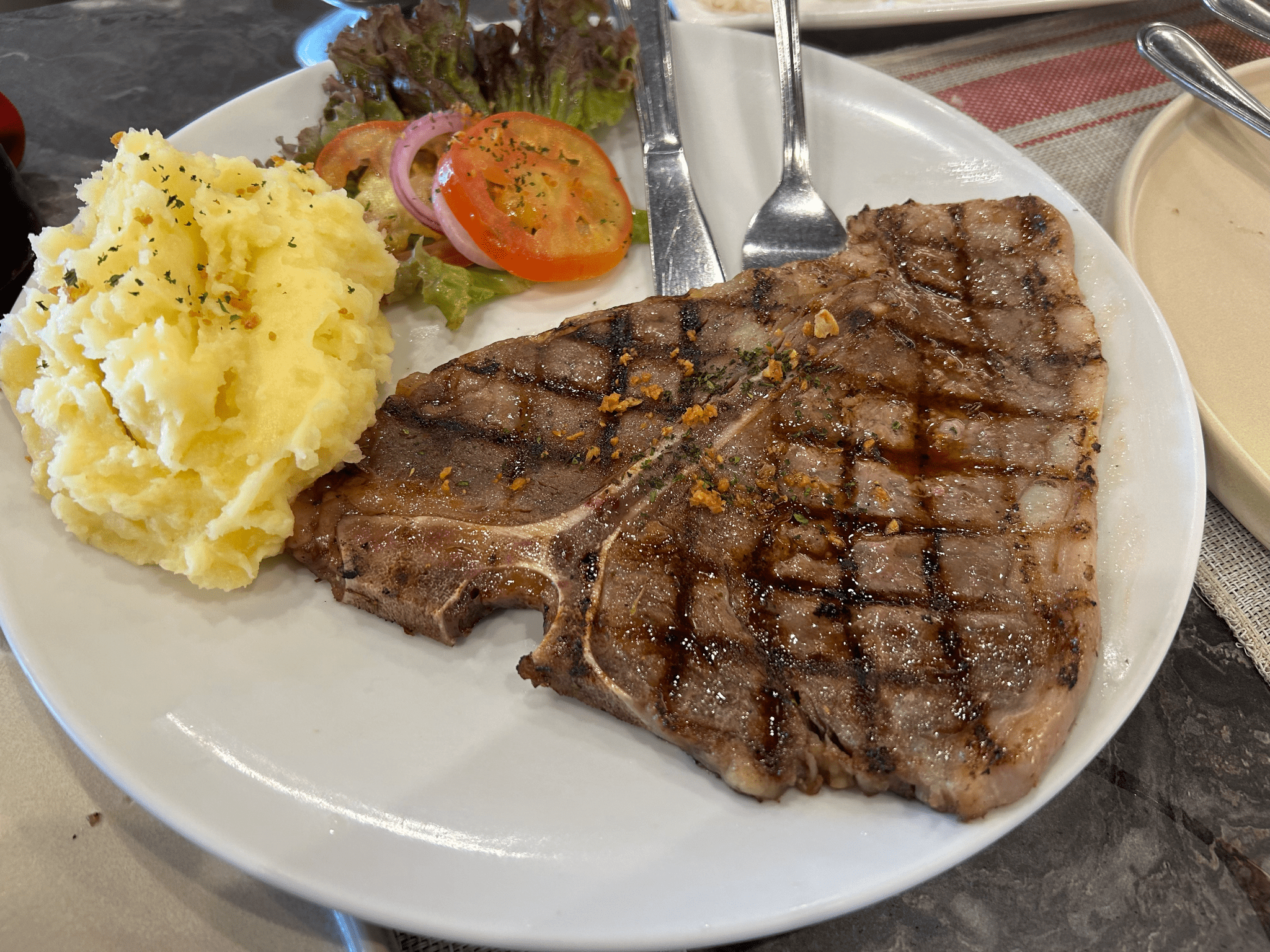 日本でもあまり食べないステーキ