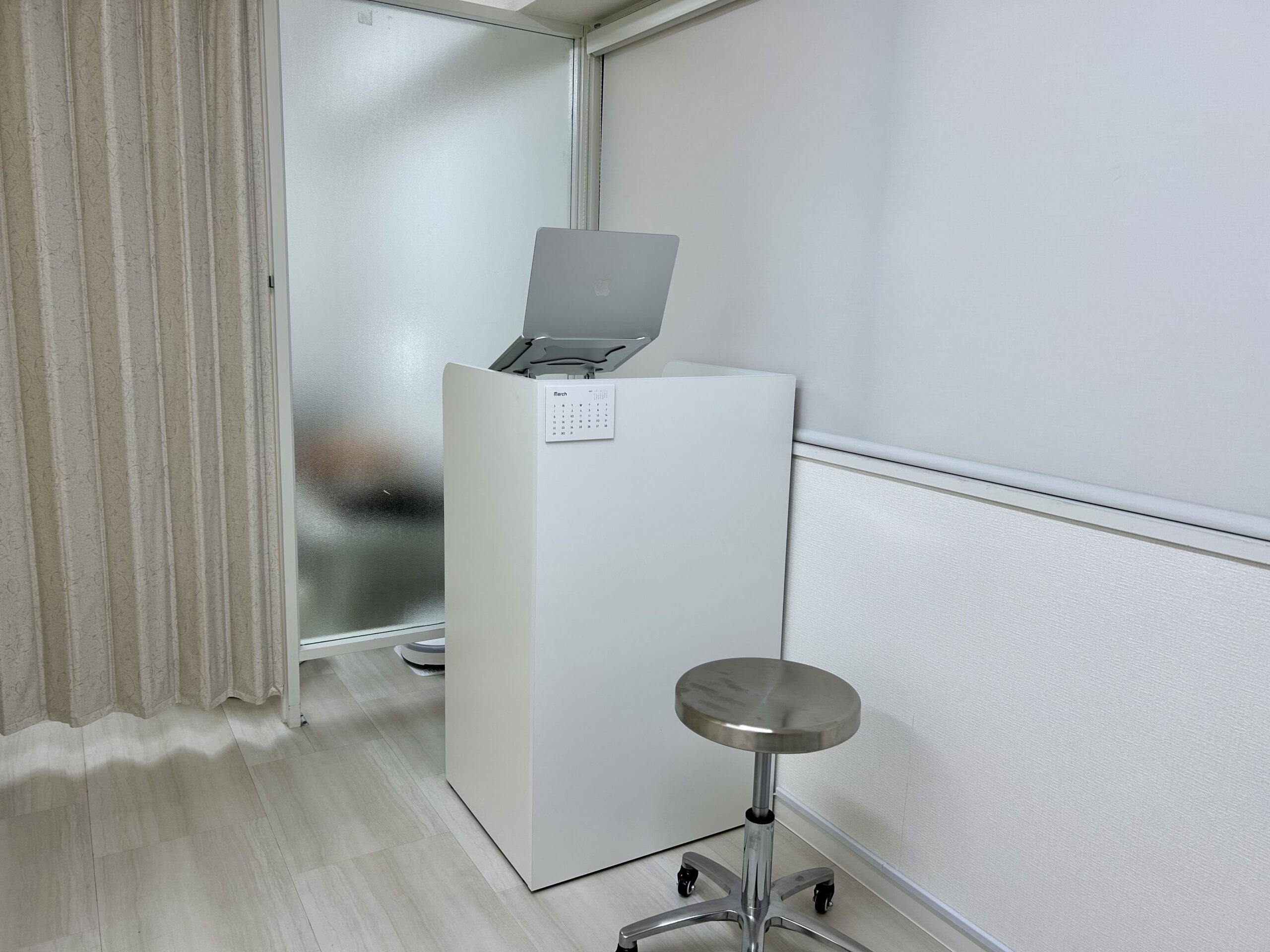 受付カウンター