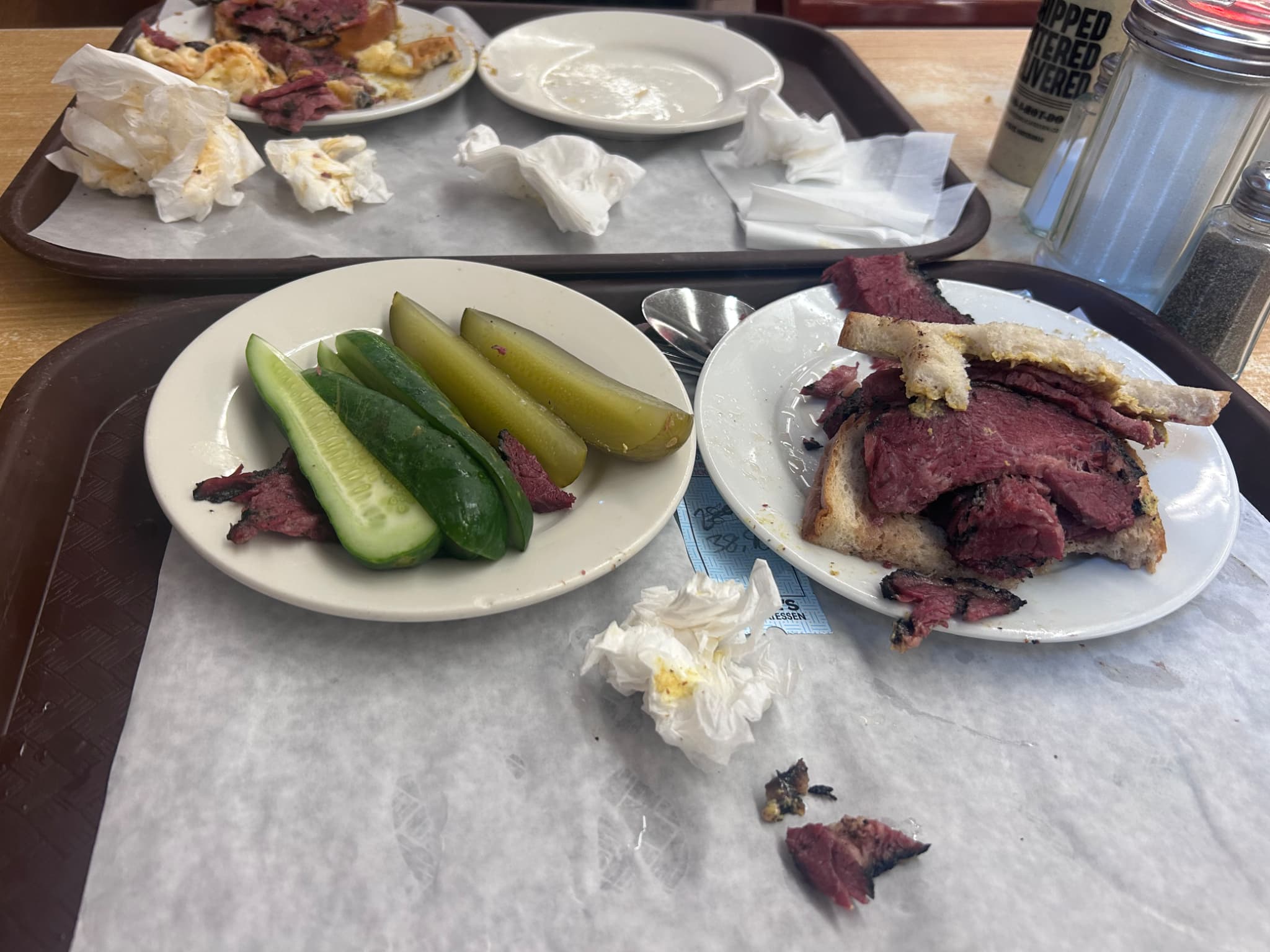 半分しか食べれなかったパストラミサンド
